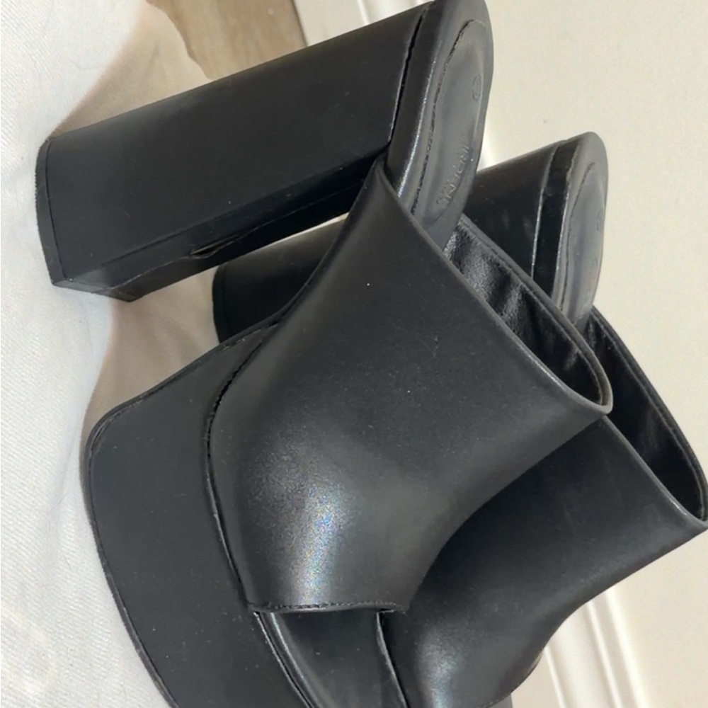 Black Platform Heels | Bold & Trendy
